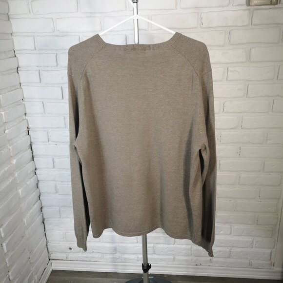 Calvin Klein Men's Size Large Brown Lightweight Straight Fit Sweater - Picture 2 of 8